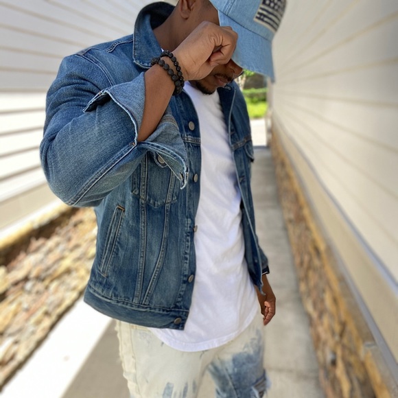 Meet your Posher, Saville - Picture 2 of 3